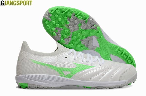 Mizuno Morelia Neo Beta 4